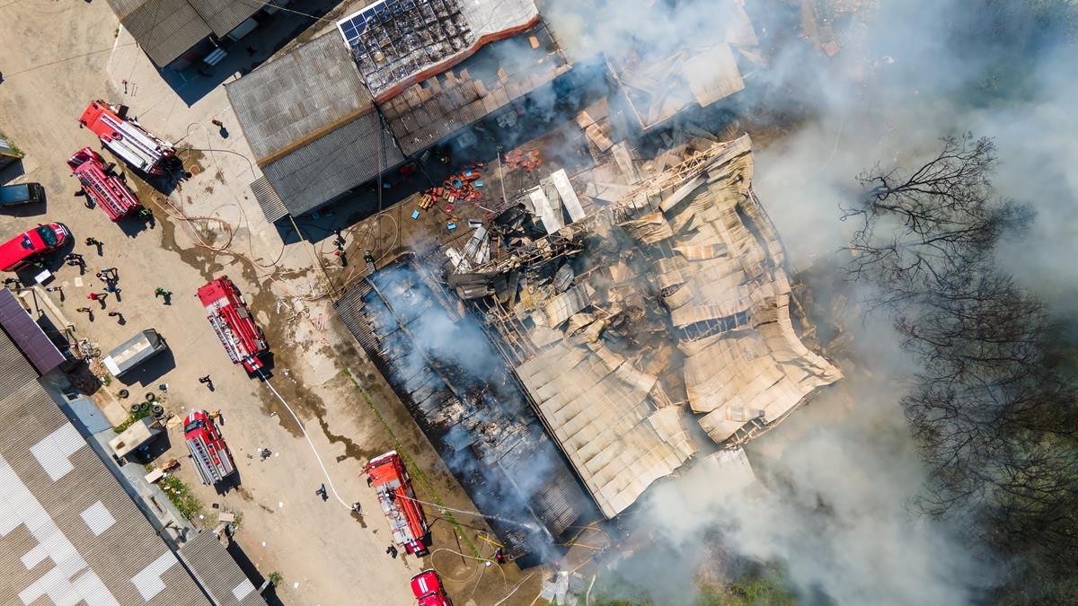 Brandstelle aus sicherer Distanz beurteilen